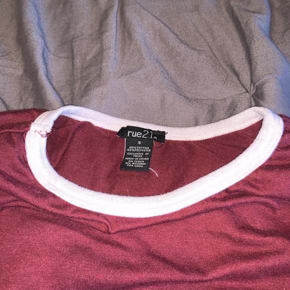 Crop top - Picture 3 of 3